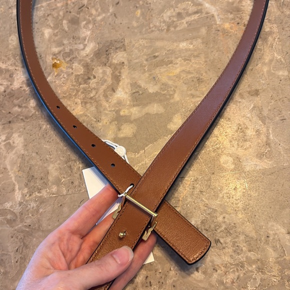 Tory Burch Britten Logo Black Tan with Gold Hardware Reversible Women's Belt - Picture 7 of 9